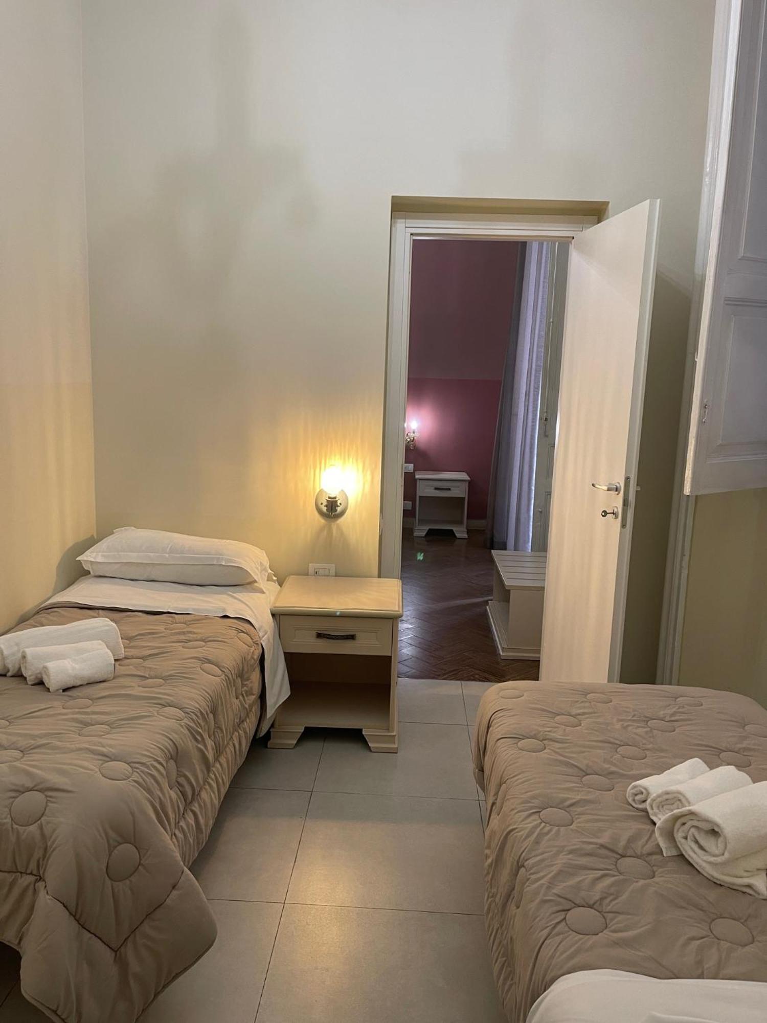 Hotel Umberto House CTA Exterior foto